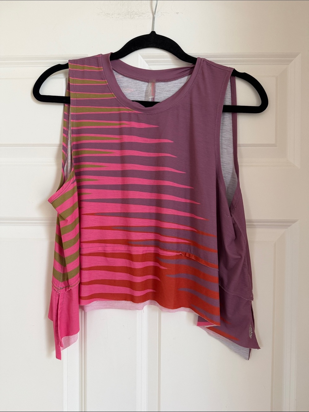 Sleeveless Striped Crop Tank Top in Mauve & Pink
